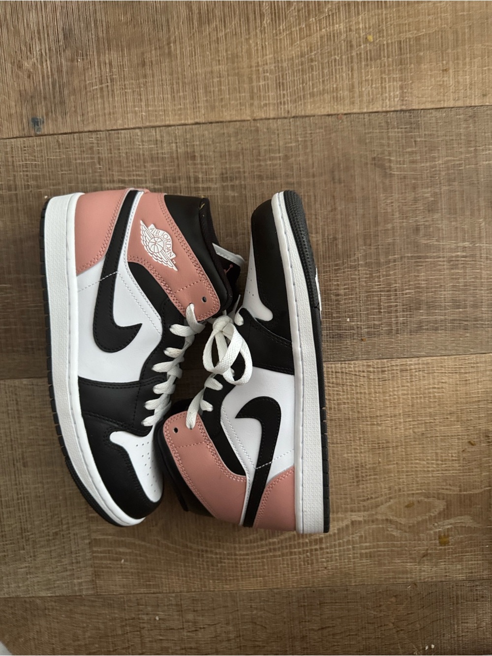 Nike Air Jordan 1 Mid Pink Black White Athletic Shoesoo